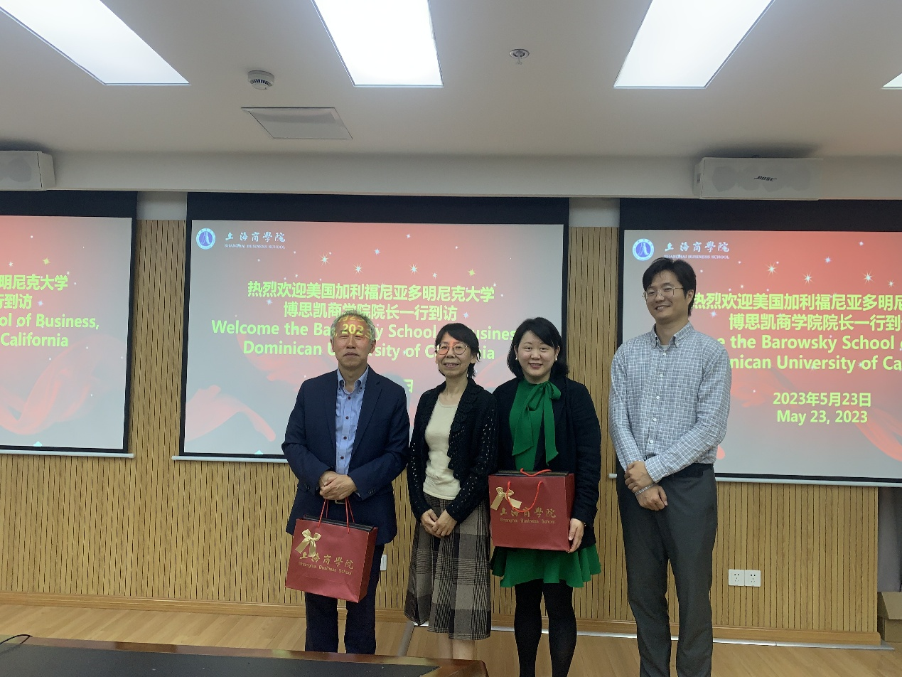 Group photo after the meeting